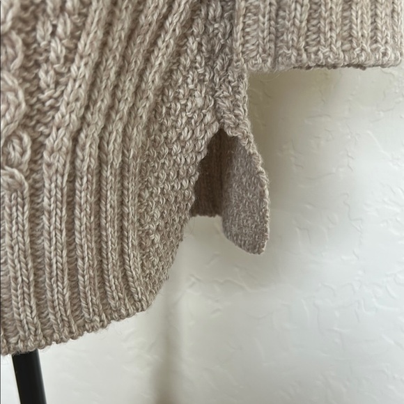 Aran Sweater Market, Cable Knit, Women's, Size M - Picture 2 of 6